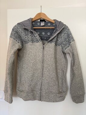 Patagonia Gray and Navy Patterned Fleece Pullover Women’s large